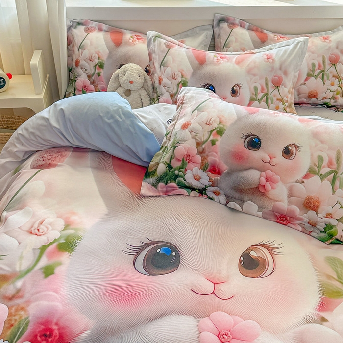 91家纺网 家纺一手货源 找家纺 宝薇 2026春夏新款7D卡通加厚斜纹仿棉生态磨毛大版四件套 甜心兔