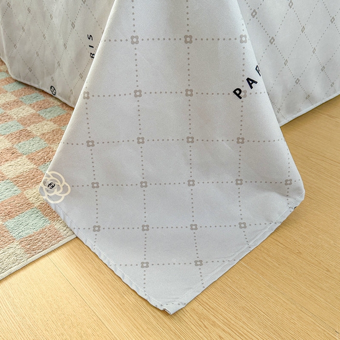 91家纺网 家纺一手货源 找家纺 宝薇 2026春夏新款7D卡通加厚斜纹仿棉生态磨毛大版四件套 甜心兔