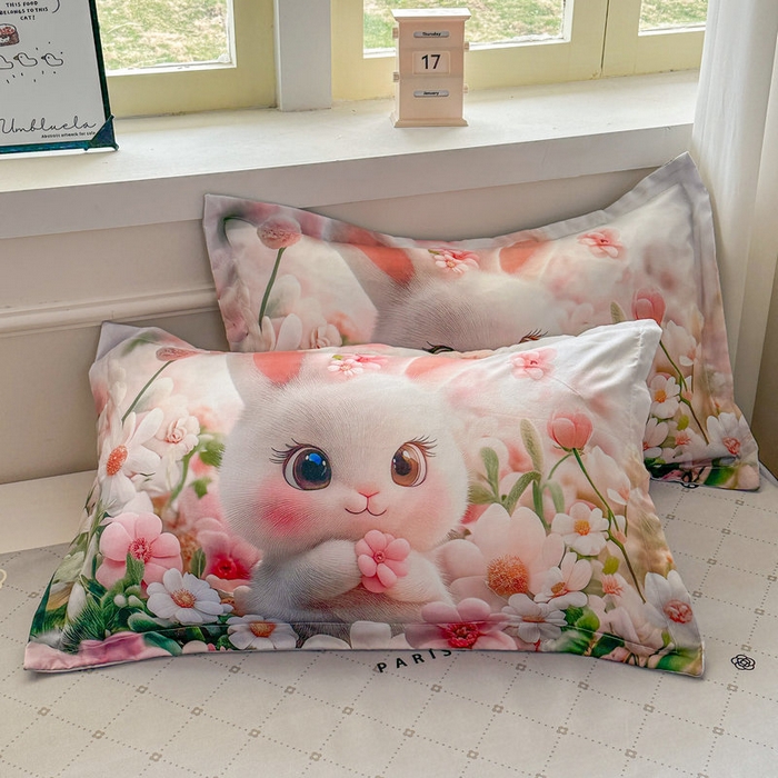 91家纺网 家纺一手货源 找家纺 宝薇 2026春夏新款7D卡通加厚斜纹仿棉生态磨毛大版四件套 甜心兔