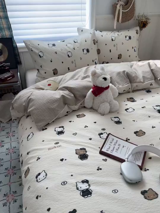 91家纺网 家纺一手货源 找家纺 水木坊 2026春夏新款高品质泡芙普通款四件套 奥利奥小猫