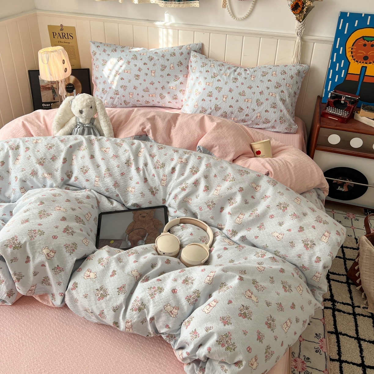 91家纺网 家纺一手货源 找家纺 水木坊 2026春夏新款高品质泡芙普通款四件套 萌兔岛屿