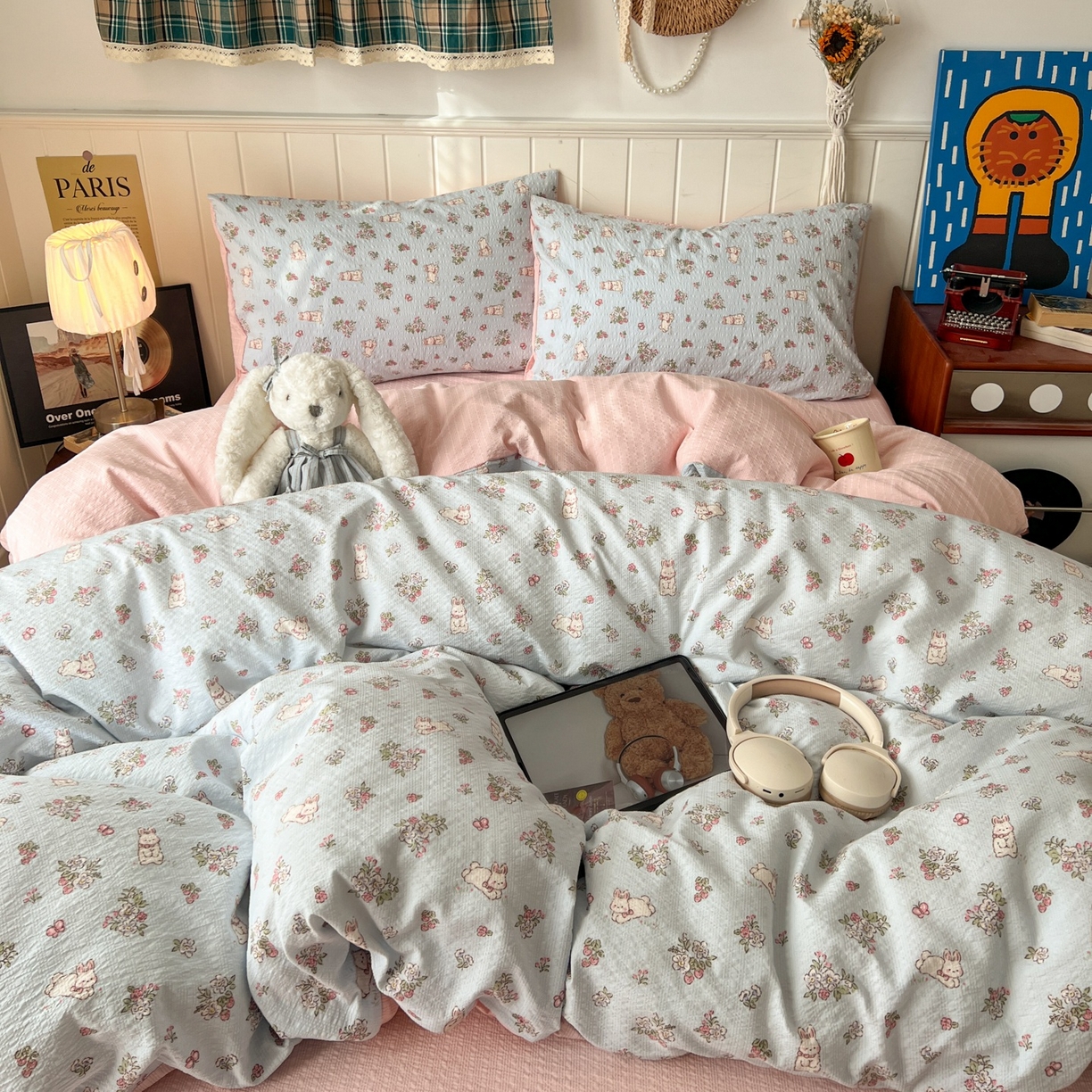 91家纺网 家纺一手货源 找家纺 水木坊 2026春夏新款高品质泡芙普通款四件套 萌兔岛屿