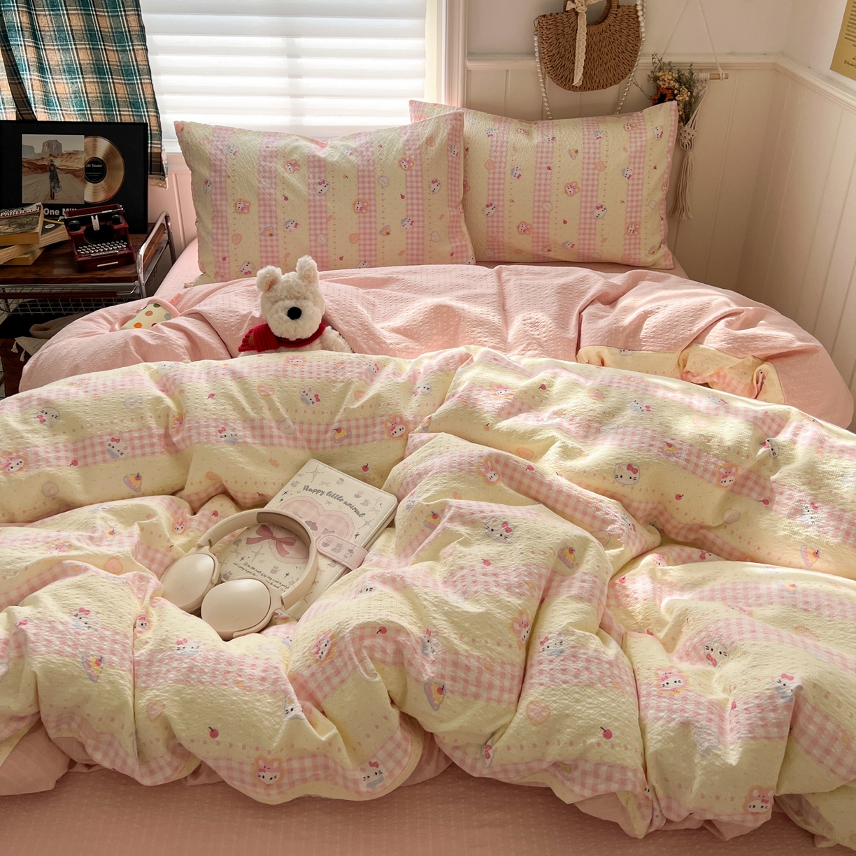 91家纺网 家纺一手货源 找家纺 水木坊 2026春夏新款高品质泡芙普通款四件套 黄粉萌团