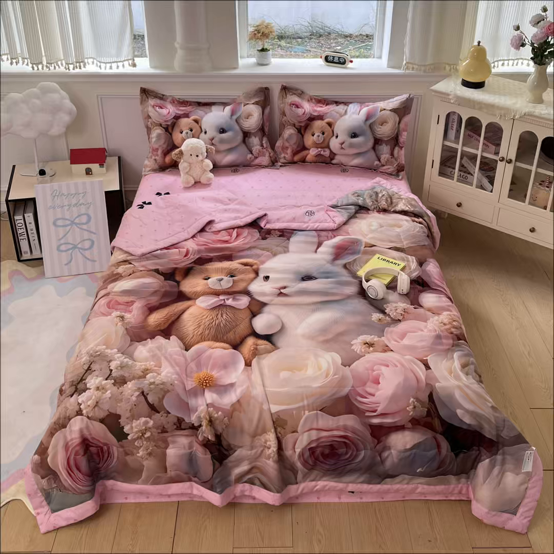 91家纺网 家纺一手货源 找家纺 宝薇 2026春夏新款7D卡通仿棉磨毛水洗棉夏被夏凉被空调被四件套 欢乐时光