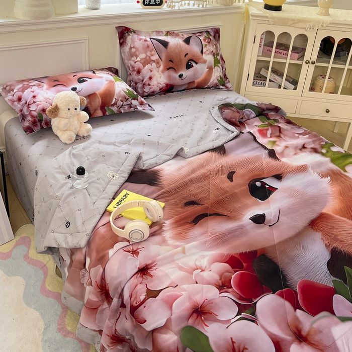 91家纺网 家纺一手货源 找家纺 宝薇 2026春夏新款7D卡通仿棉磨毛水洗棉夏被夏凉被空调被四件套 梨花开