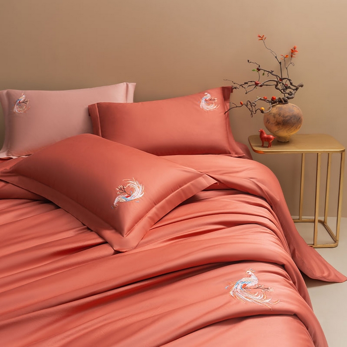 91家纺网 家纺一手货源 找家纺 佑金甜 2026新款100支全棉贡缎中国风新疆长绒棉纯色双拼四件套（礼盒塑封包装） 凤皇-赤