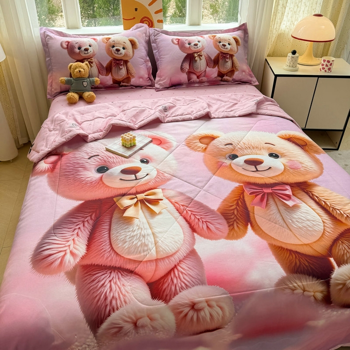 91家纺网 家纺一手货源 找家纺 宝薇 2026春夏新款7D卡通仿棉磨毛水洗棉夏被夏凉被空调被四件套 牵手熊