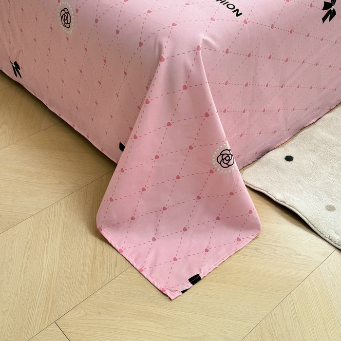 91家纺网 家纺一手货源 找家纺 宝薇 2026春夏新款7D卡通仿棉磨毛水洗棉夏被夏凉被空调被四件套 牵手熊