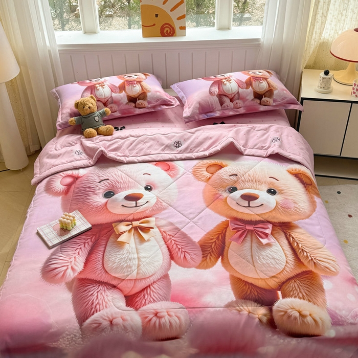 91家纺网 家纺一手货源 找家纺 宝薇 2026春夏新款7D卡通仿棉磨毛水洗棉夏被夏凉被空调被四件套 牵手熊