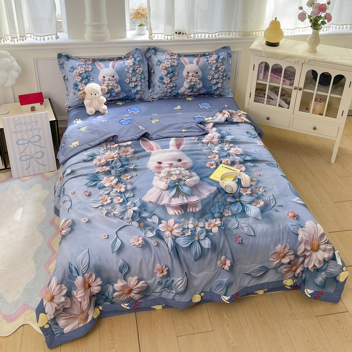 91家纺网 家纺一手货源 找家纺 宝薇 2026春夏新款7D卡通仿棉磨毛水洗棉夏被夏凉被空调被四件套 天使兔