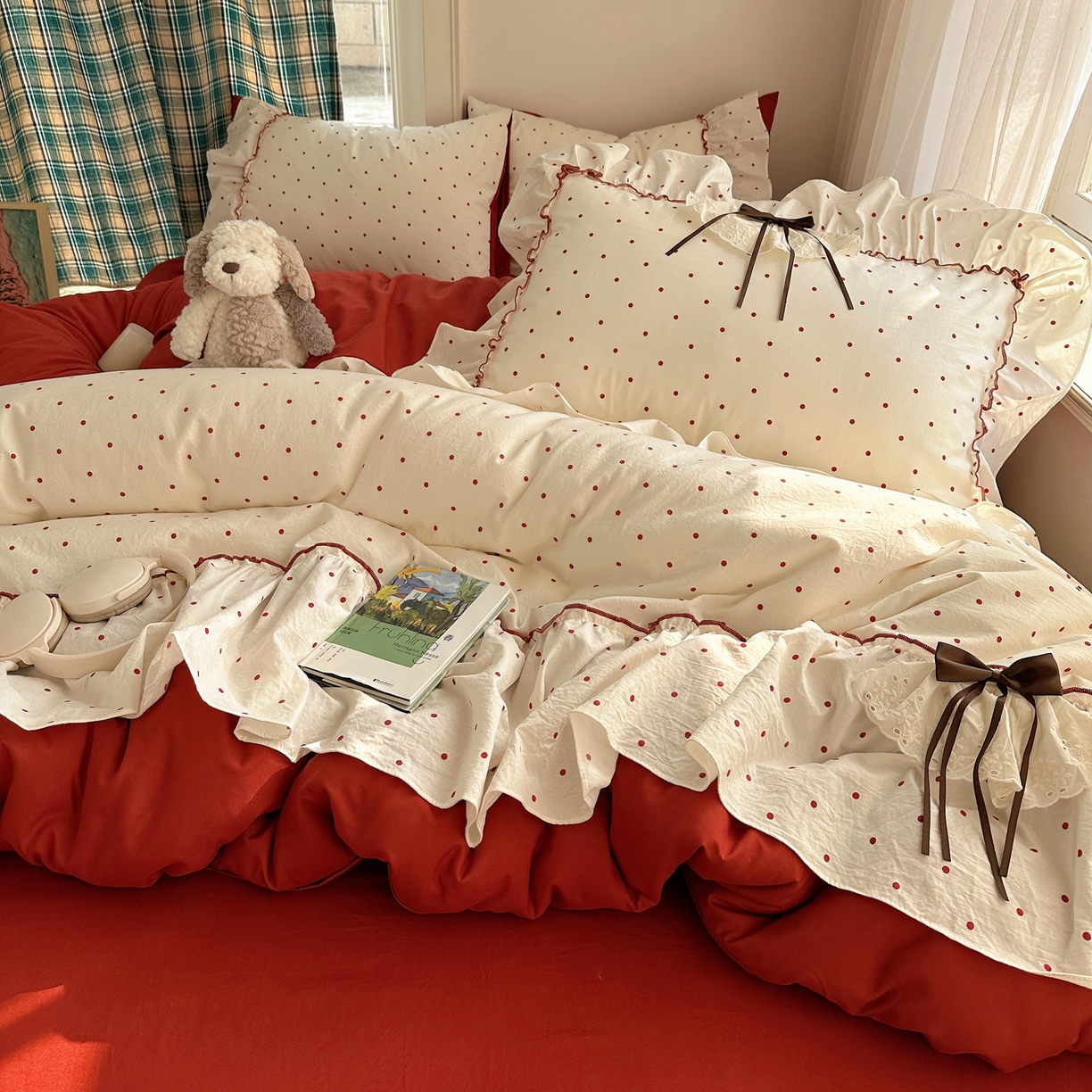 91家纺网 家纺一手货源 找家纺 凯洛奇 2026新款A类仿棉云朵棉蝴蝶结花边四件套（提供买家秀） 红莓气泡