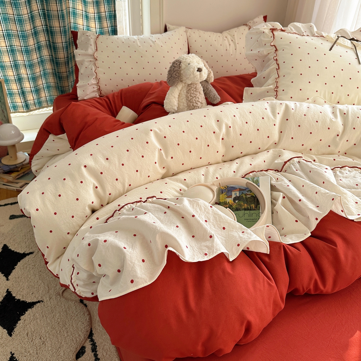 91家纺网 家纺一手货源 找家纺 凯洛奇 2026新款A类仿棉云朵棉蝴蝶结花边四件套（提供买家秀） 红莓气泡