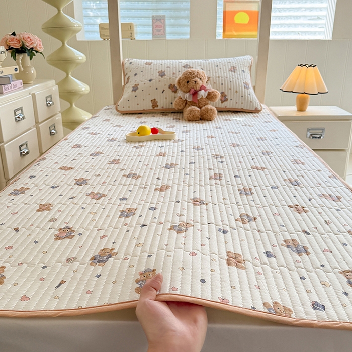 91家纺网 家纺一手货源 找家纺 （总）美达家纺 2026新款密道款夹棉全棉防滑直边宿舍床盖