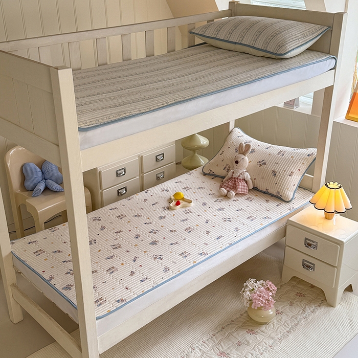 91家纺网 家纺一手货源 找家纺 （总）美达家纺 2026新款密道款夹棉全棉防滑直边宿舍床盖