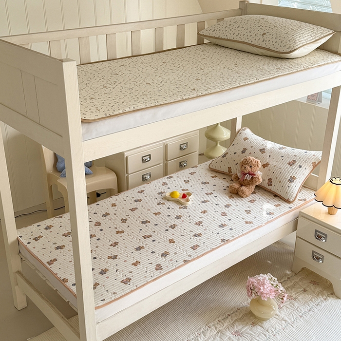 91家纺网 家纺一手货源 找家纺 （总）美达家纺 2026新款密道款夹棉全棉防滑直边宿舍床盖