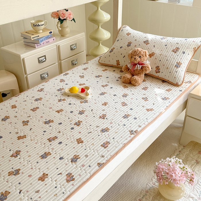 91家纺网 家纺一手货源 找家纺 （总）美达家纺 2026新款密道款夹棉全棉防滑直边宿舍床盖