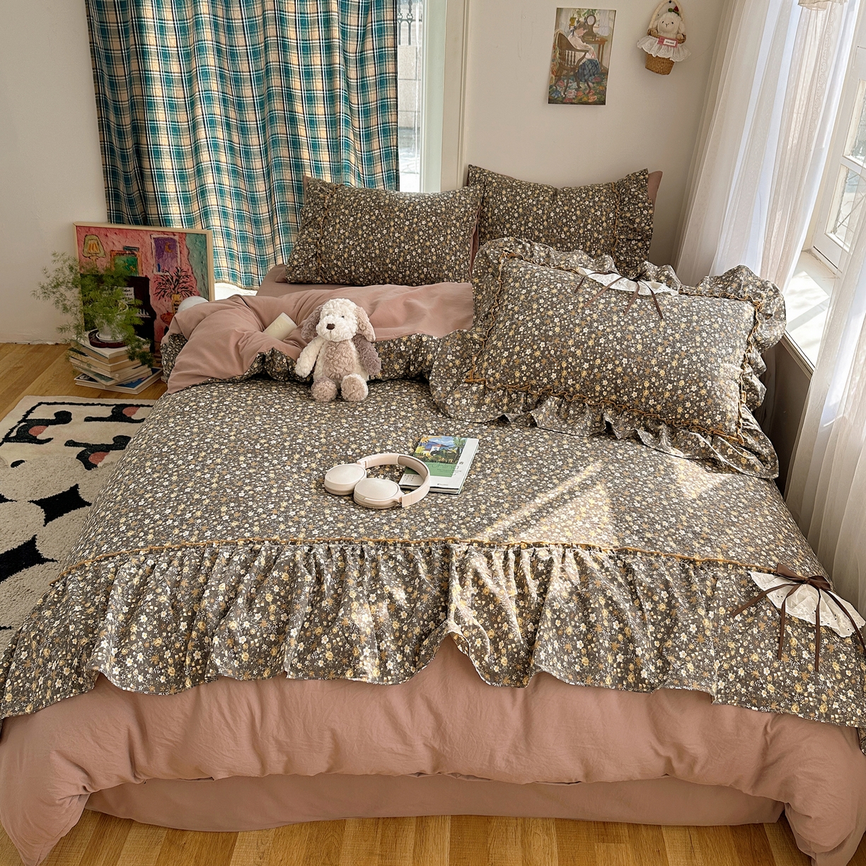 91家纺网 家纺一手货源 找家纺 凯洛奇 2026新款A类仿棉云朵棉蝴蝶结花边四件套（提供买家秀） 蜜茶花事