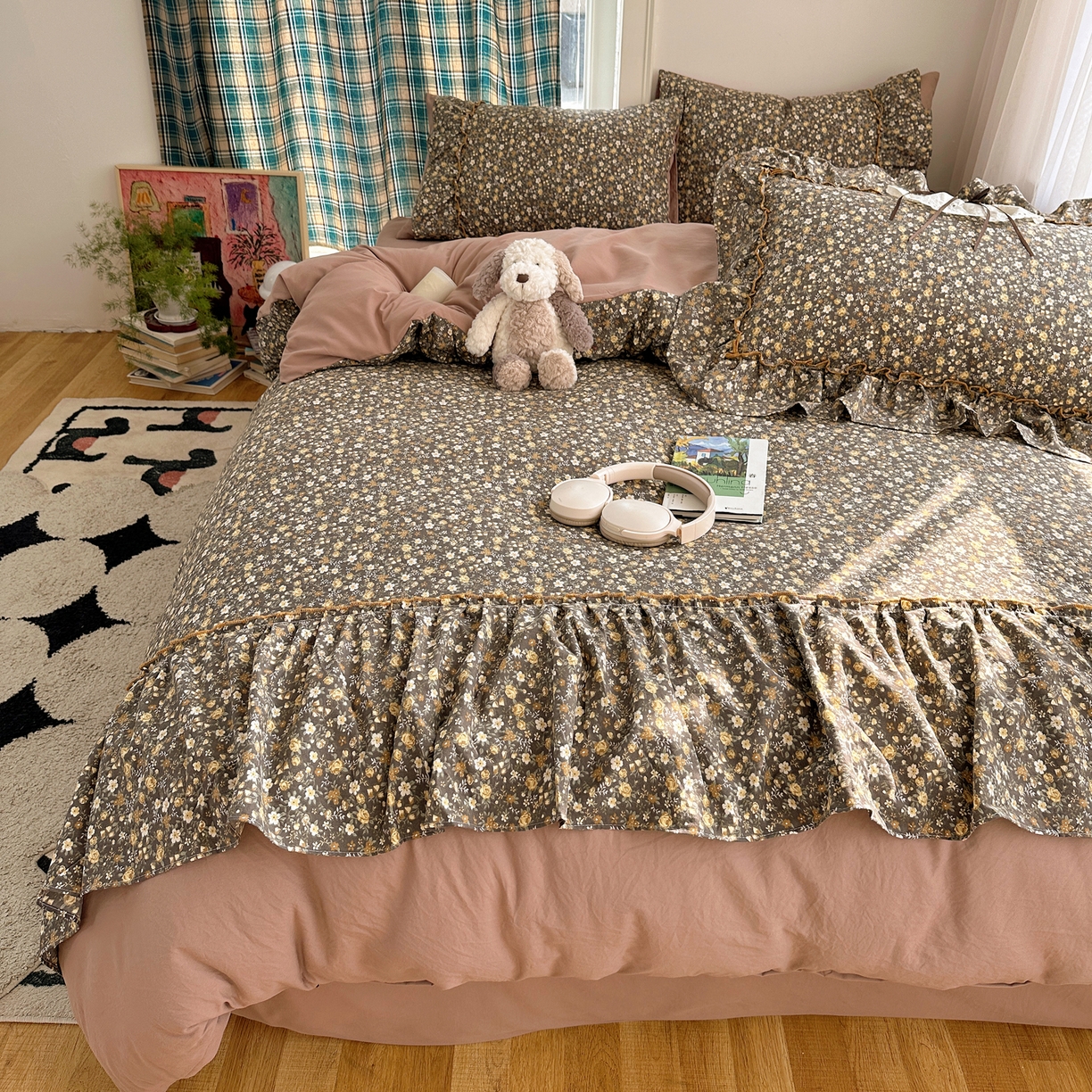 91家纺网 家纺一手货源 找家纺 凯洛奇 2026新款A类仿棉云朵棉蝴蝶结花边四件套（提供买家秀） 蜜茶花事