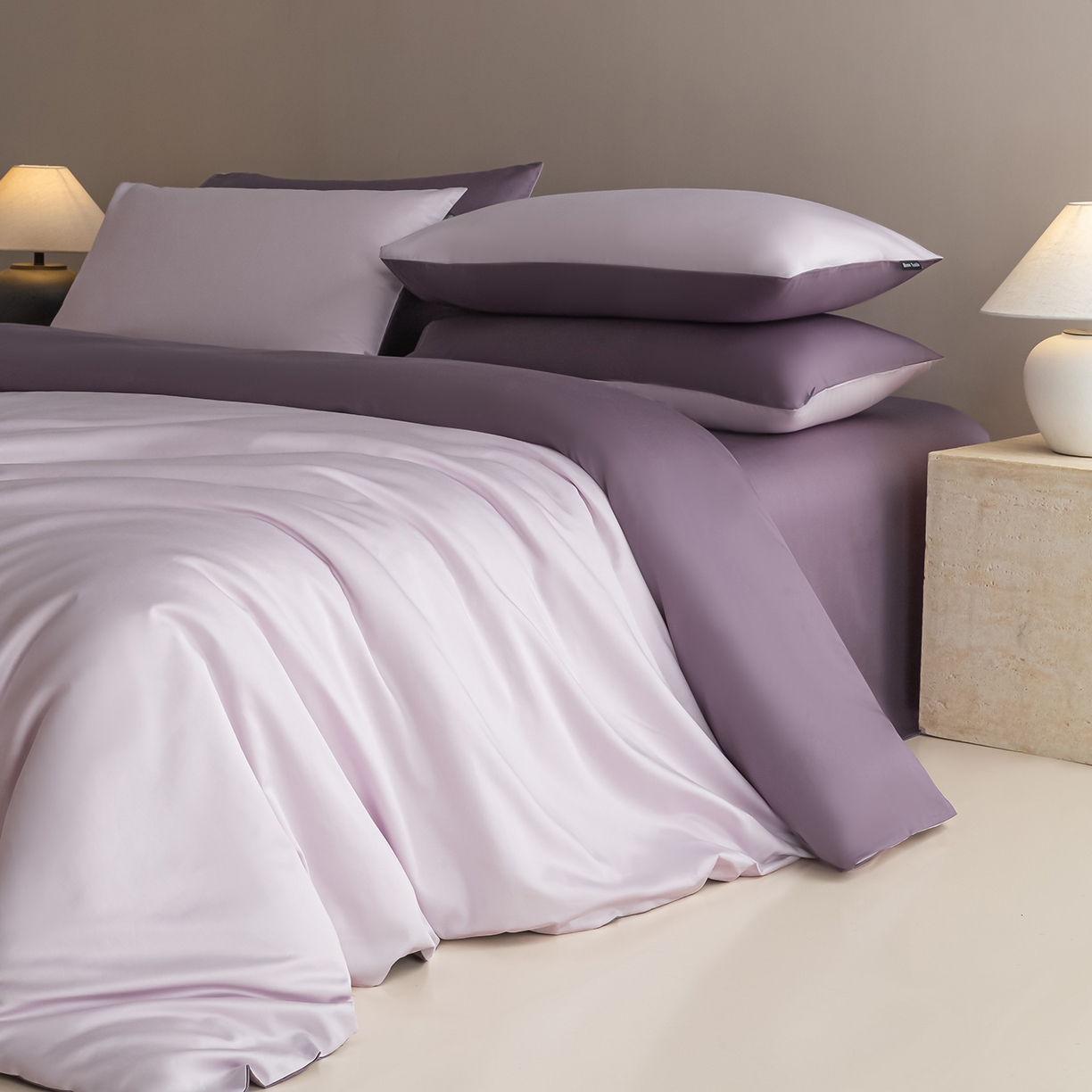 91家纺网 家纺一手货源 找家纺 卧趣家纺 2026新款A类轻奢双拼100Pro高支贡缎长绒棉全棉纯棉四件套 玫瑰紫+香芋紫