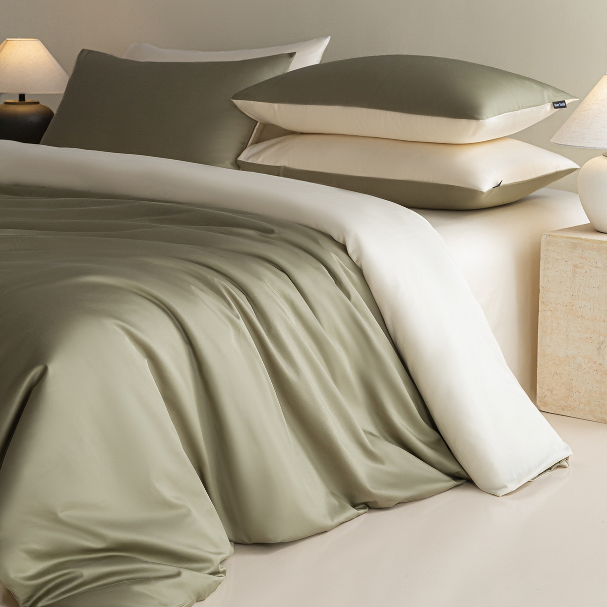 91家纺网 家纺一手货源 找家纺 卧趣家纺 2026新款A类轻奢双拼100Pro高支贡缎长绒棉全棉纯棉四件套 樱草绿+流苏白