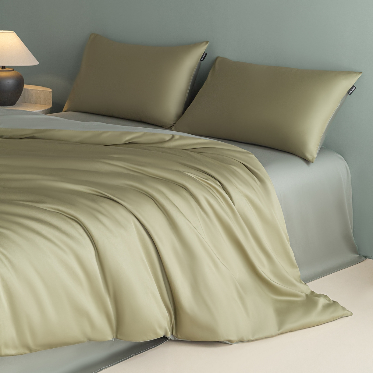 91家纺网 家纺一手货源 找家纺 卧趣家纺 2026新款A类轻奢双拼100Pro高支贡缎长绒棉全棉纯棉四件套 樱草绿+晴水绿