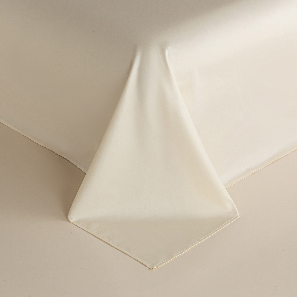 91家纺网 家纺一手货源 找家纺 卧趣家纺 2026新款A类轻奢双拼100Pro高支贡缎长绒棉全棉纯棉四件套 樱草绿+流苏白