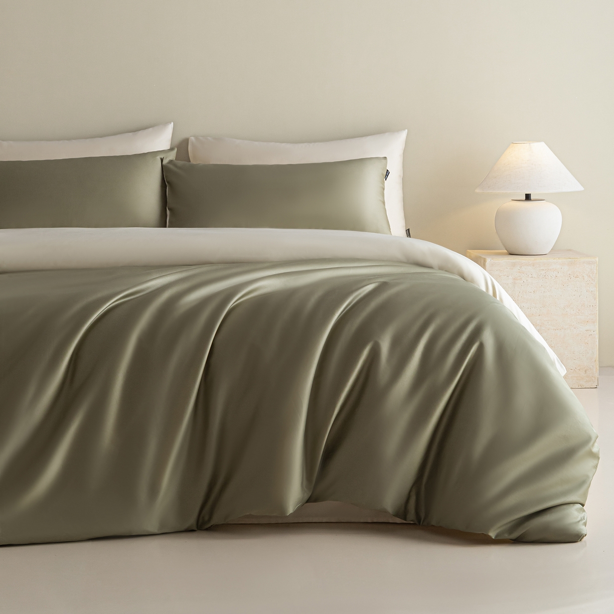 91家纺网 家纺一手货源 找家纺 卧趣家纺 2026新款A类轻奢双拼100Pro高支贡缎长绒棉全棉纯棉四件套 樱草绿+流苏白