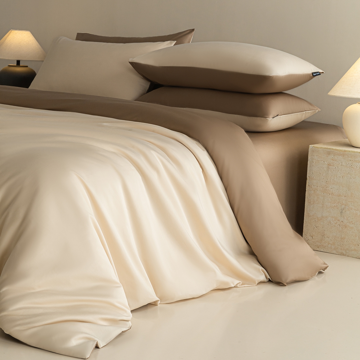 91家纺网 家纺一手货源 找家纺 卧趣家纺 2026新款A类轻奢双拼100Pro高支贡缎长绒棉全棉纯棉四件套 可可棕+咖啡棕