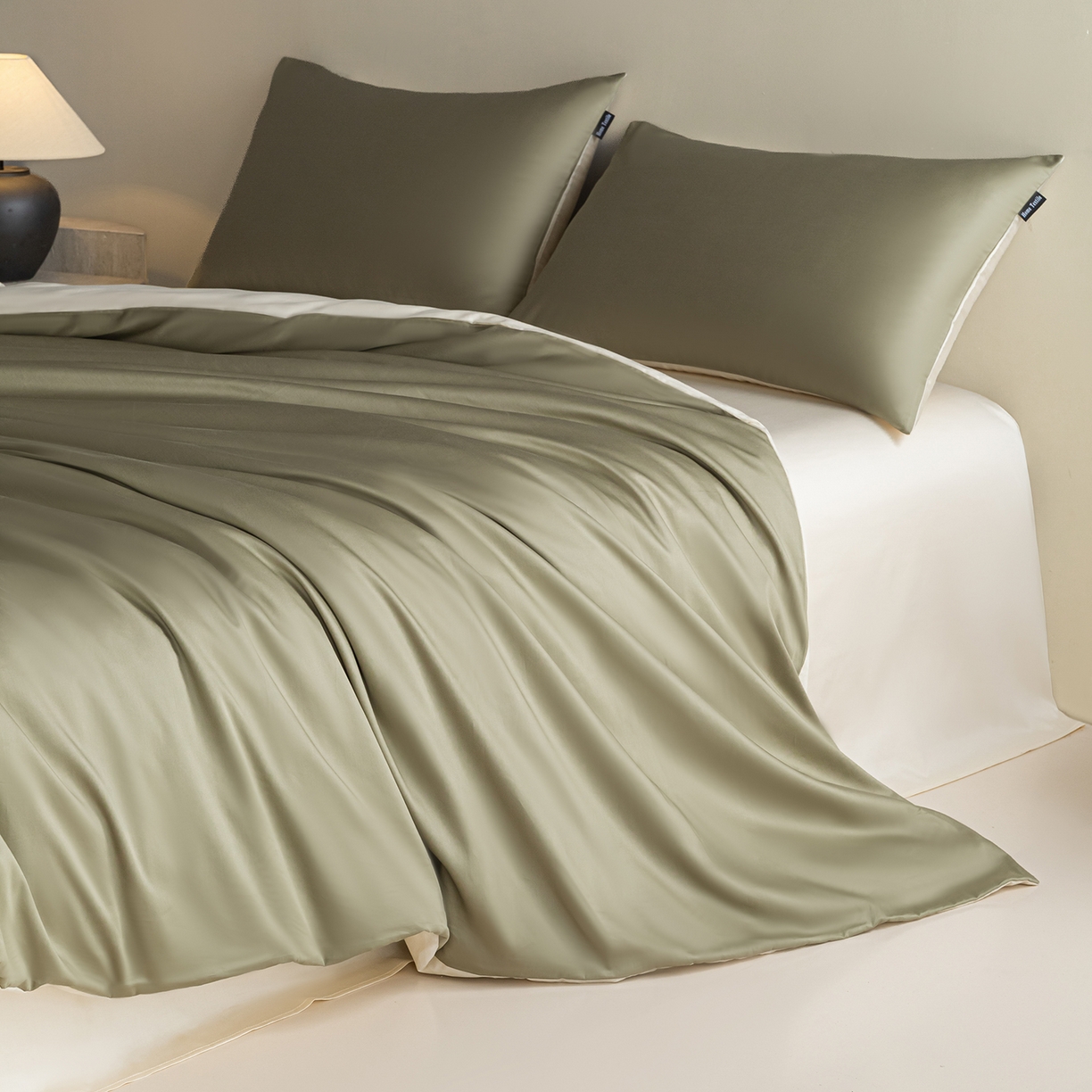 91家纺网 家纺一手货源 找家纺 卧趣家纺 2026新款A类轻奢双拼100Pro高支贡缎长绒棉全棉纯棉四件套 樱草绿+流苏白