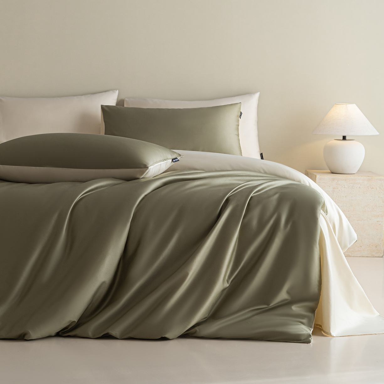 91家纺网 家纺一手货源 找家纺 卧趣家纺 2026新款A类轻奢双拼100Pro高支贡缎长绒棉全棉纯棉四件套 樱草绿+流苏白