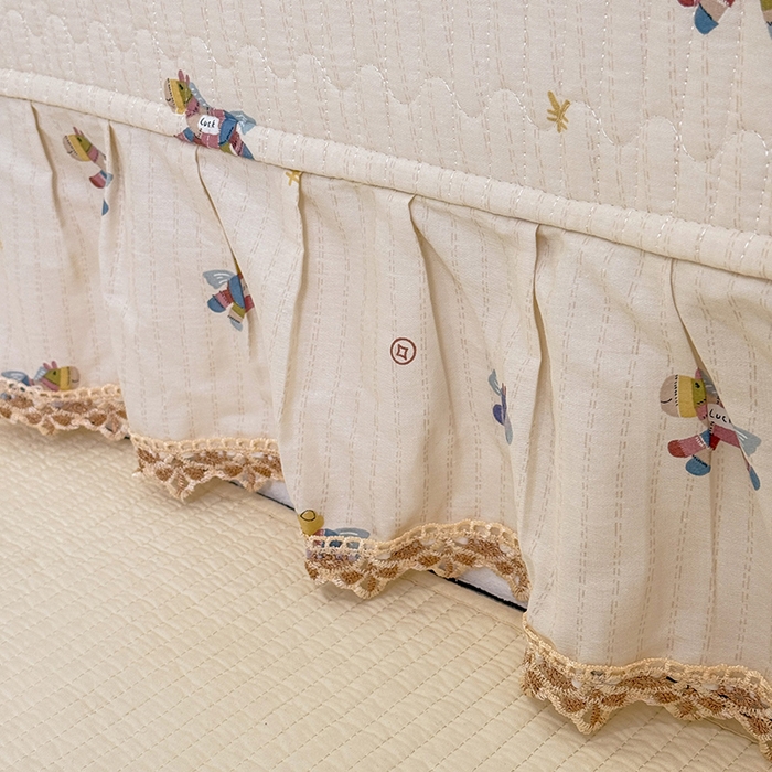 91家纺网 家纺一手货源 找家纺 美达家纺 2026新款密道款夹棉全棉防滑榻榻米 小马浅浅