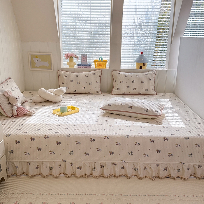 91家纺网 家纺一手货源 找家纺 美达家纺 2026新款密道款夹棉全棉防滑榻榻米 小马浅浅