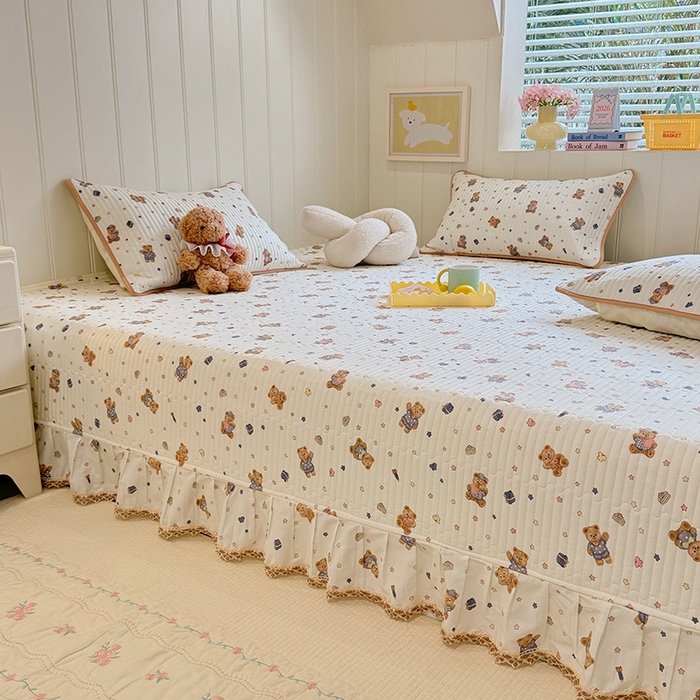 91家纺网 家纺一手货源 找家纺 美达家纺 2026新款密道款夹棉全棉防滑榻榻米 抱抱熊