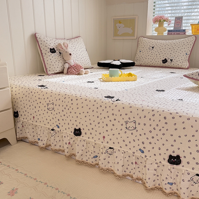 91家纺网 家纺一手货源 找家纺 美达家纺 2026新款密道款夹棉全棉防滑榻榻米 粉红顽皮猫