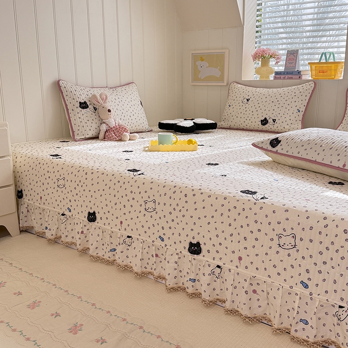 91家纺网 家纺一手货源 找家纺 美达家纺 2026新款密道款夹棉全棉防滑榻榻米 粉红顽皮猫