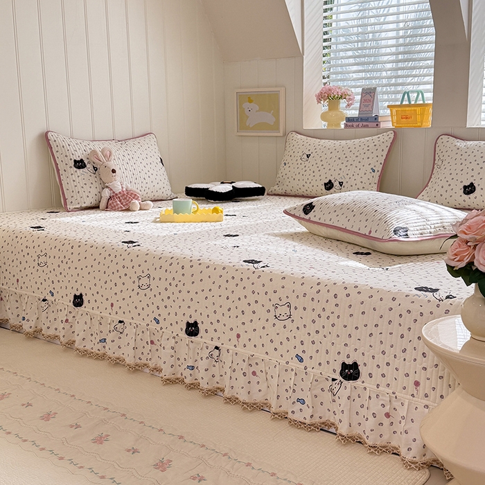 91家纺网 家纺一手货源 找家纺 美达家纺 2026新款密道款夹棉全棉防滑榻榻米 粉红顽皮猫