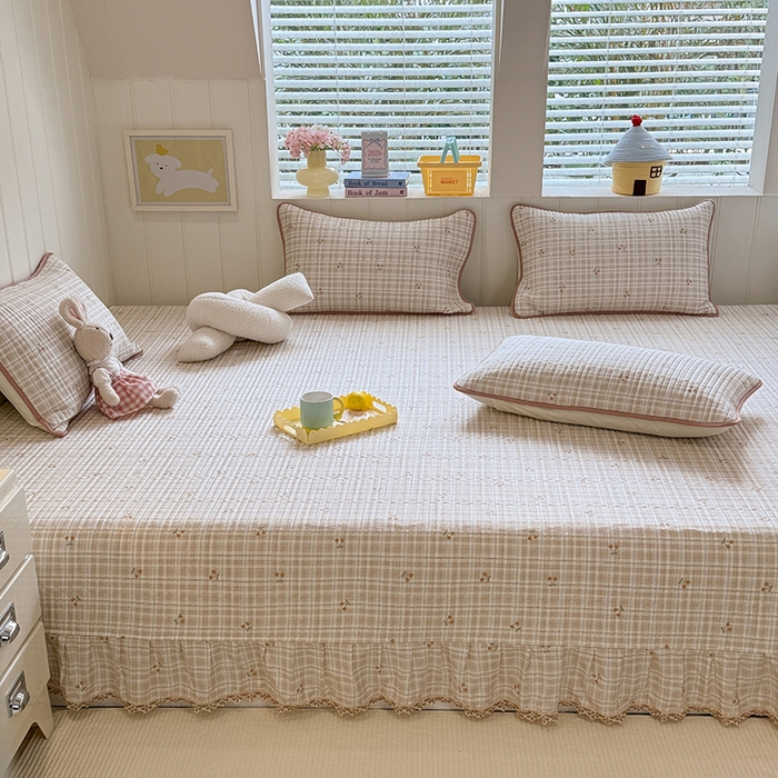 91家纺网 家纺一手货源 找家纺 美达家纺 2026新款密道款夹棉全棉防滑榻榻米 小樱桃咖