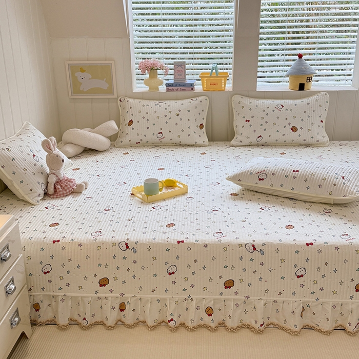 91家纺网 家纺一手货源 找家纺 美达家纺 2026新款密道款夹棉全棉防滑榻榻米 星星凯蒂猫