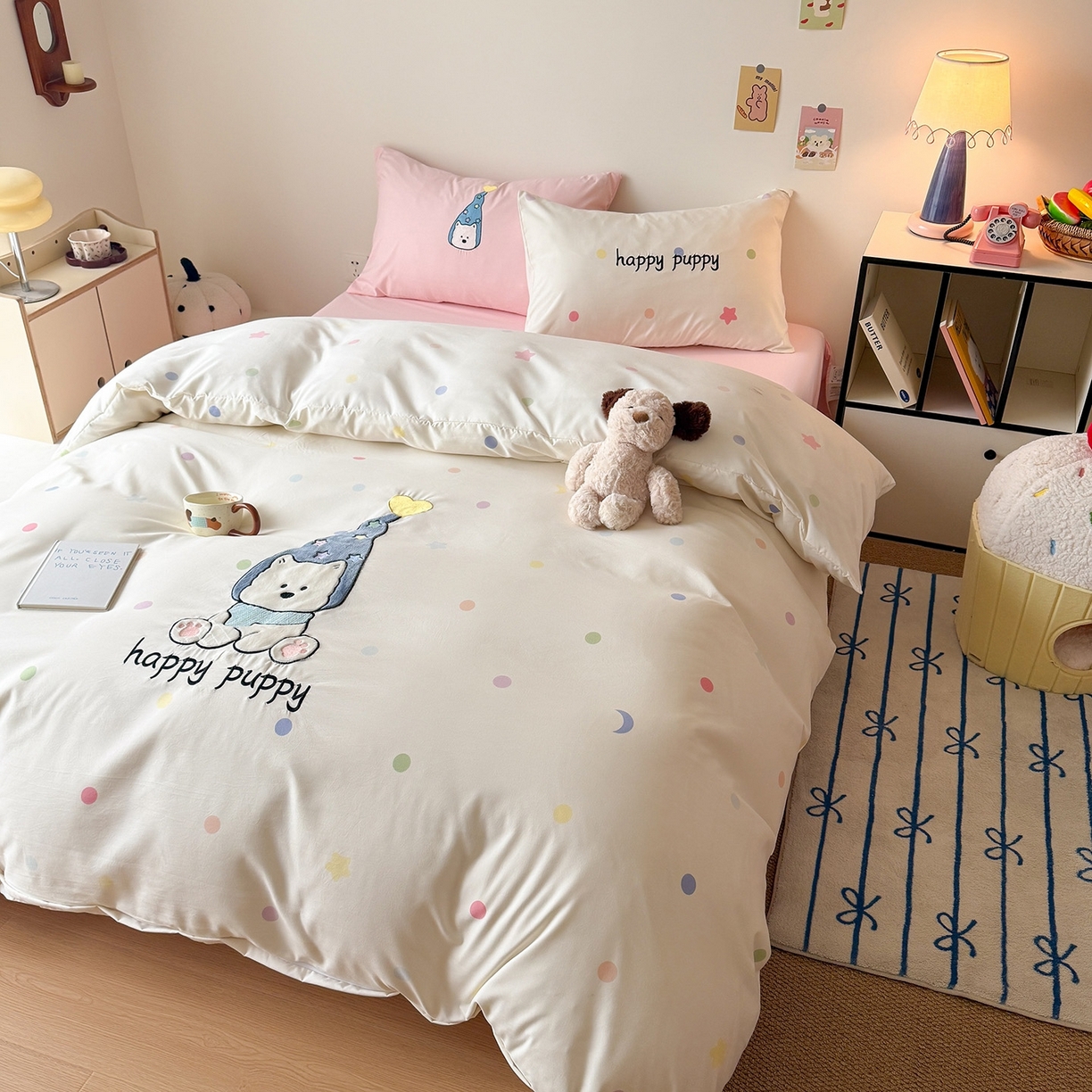 91家纺网 家纺一手货源 找家纺 吾欢心 2026春夏新款水洗棉可爱卡通贴布绣花四件套夏被四件套 开心露比