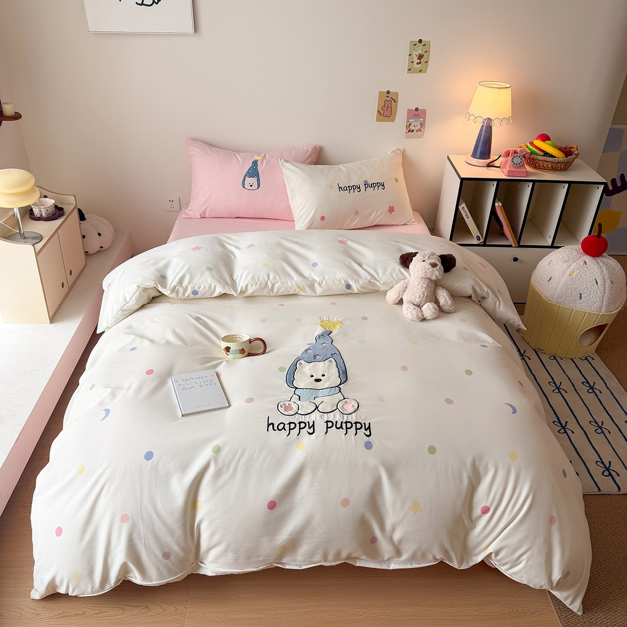 91家纺网 家纺一手货源 找家纺 吾欢心 2026春夏新款水洗棉可爱卡通贴布绣花四件套夏被四件套 开心露比