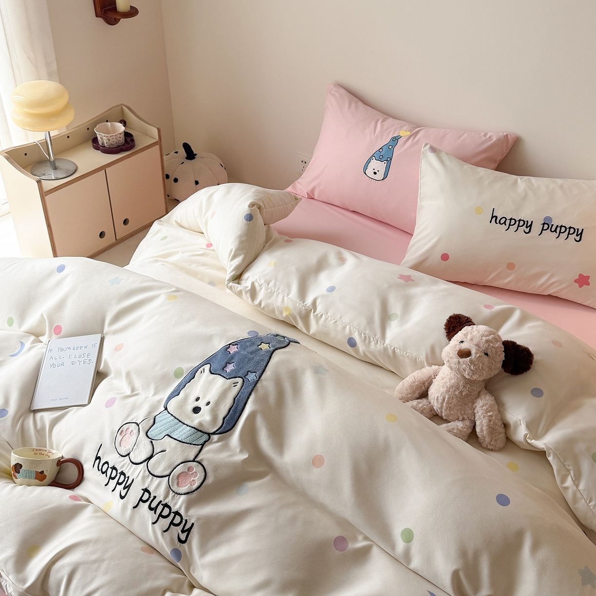 91家纺网 家纺一手货源 找家纺 吾欢心 2026春夏新款水洗棉可爱卡通贴布绣花四件套夏被四件套 开心露比