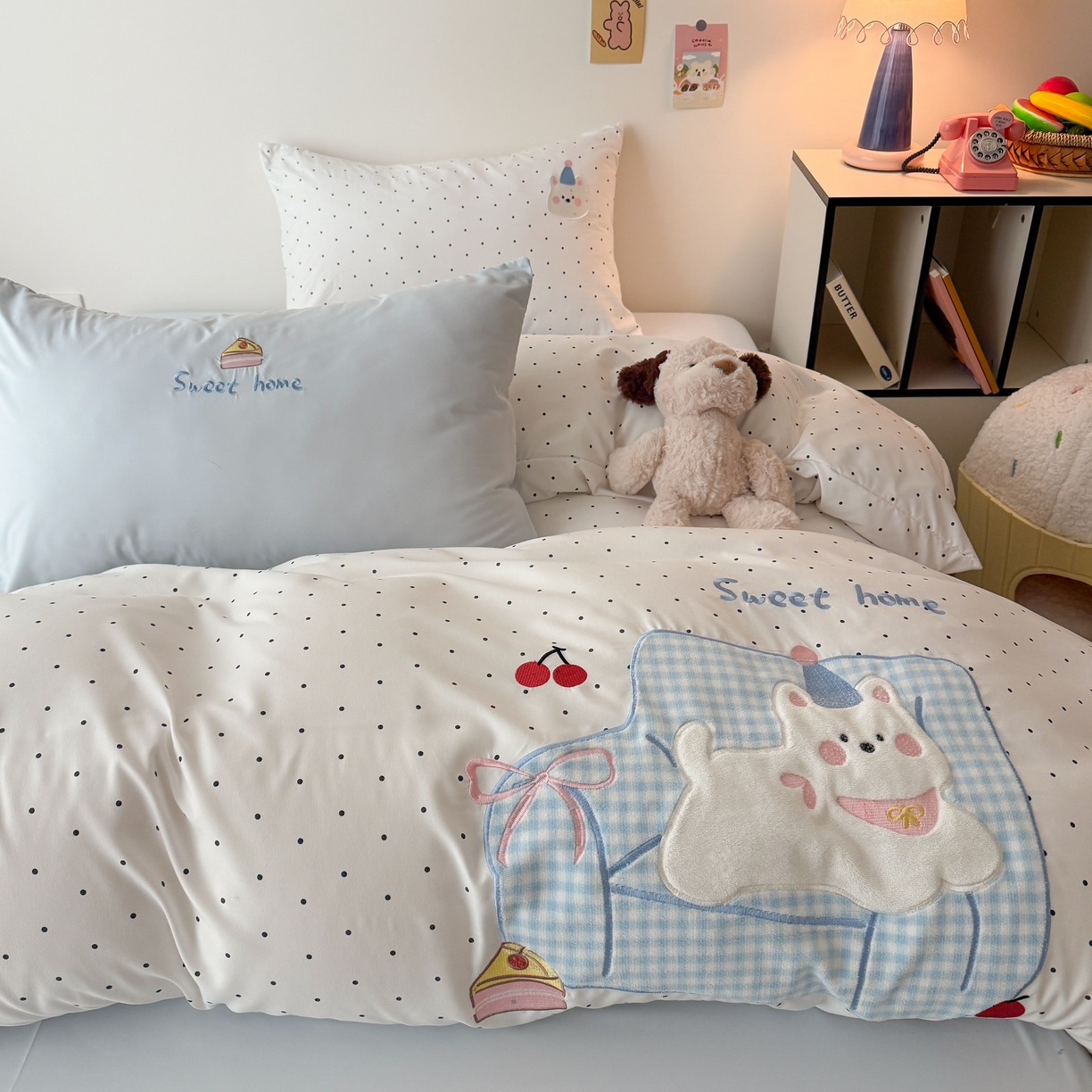 91家纺网 家纺一手货源 找家纺 吾欢心 2026春夏新款水洗棉可爱卡通贴布绣花四件套夏被四件套 沙发狗