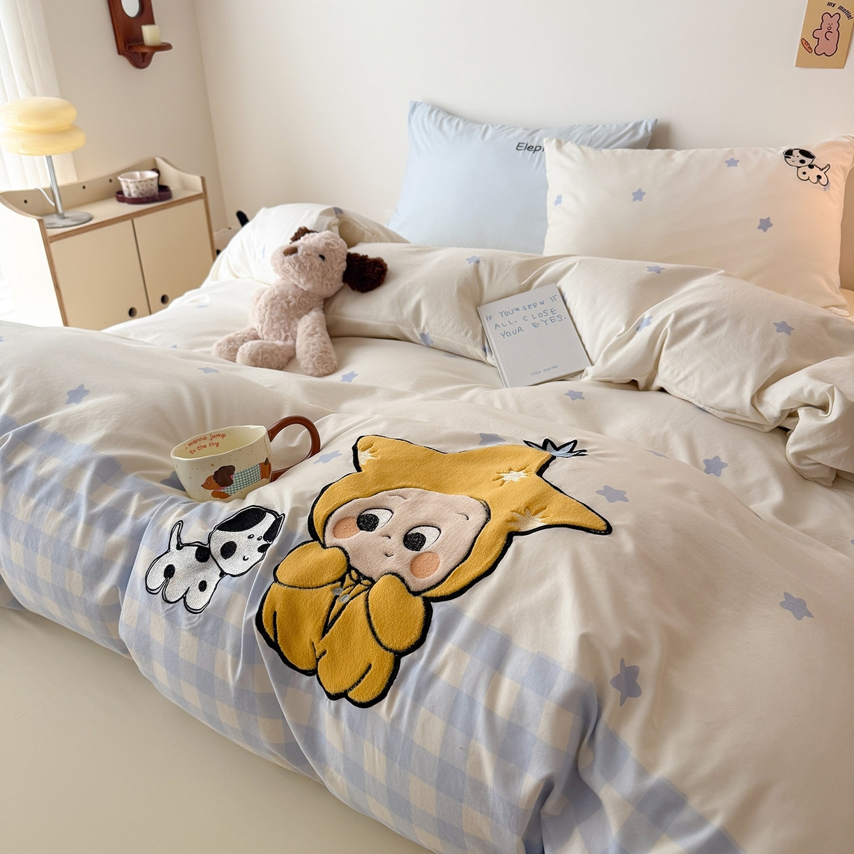 91家纺网 家纺一手货源 找家纺 吾欢心 2026春夏新款水洗棉可爱卡通贴布绣花四件套夏被四件套 星星宝贝