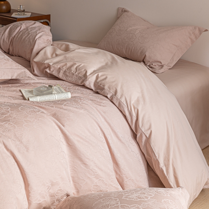 91家纺网 家纺一手货源 找家纺 （总）禾时 2026春夏新品全棉立体浮雕提花双拼色四件套-繁花