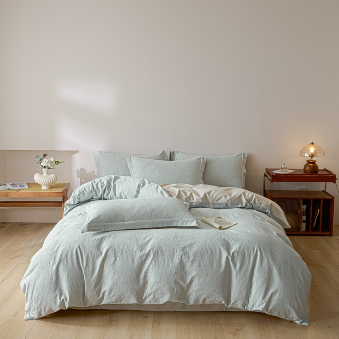 91家纺网 家纺一手货源 找家纺 禾时 2026春夏新品全棉立体浮雕提花双拼色四件套-繁花 北极兰-浅灰银