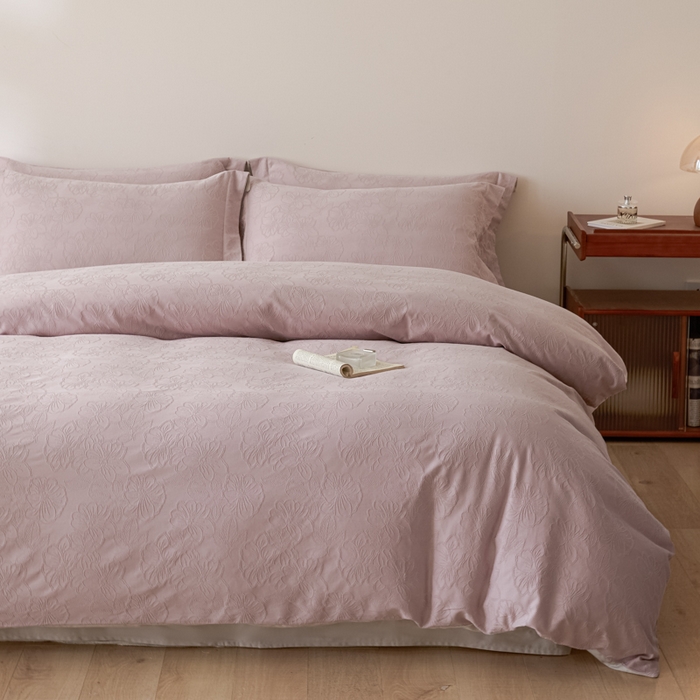 91家纺网 家纺一手货源 找家纺 禾时 2026春夏新品全棉立体浮雕提花双拼色四件套-繁花 罗兰紫-浅灰银