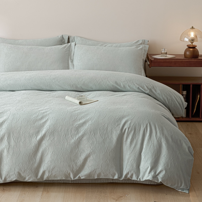 91家纺网 家纺一手货源 找家纺 禾时 2026春夏新品全棉立体浮雕提花双拼色四件套-繁花 北极兰-浅灰银