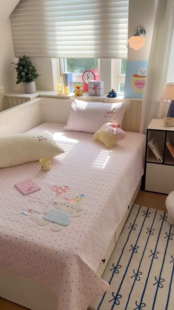 91家纺网 家纺一手货源 找家纺 吾欢心 2026新款水洗棉可爱卡通贴布绣花床盖单品床盖单件三件套 气球猫咪