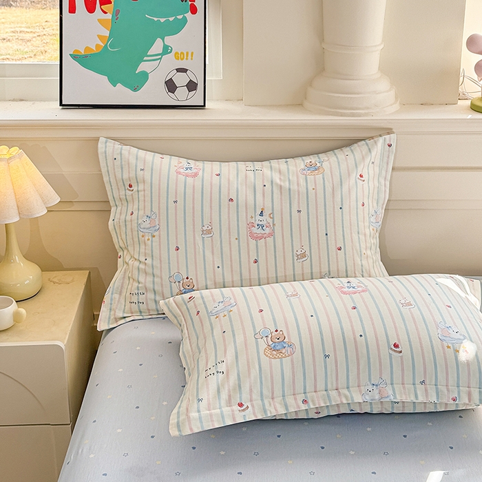 91家纺网 家纺一手货源 找家纺 佑金甜 2026新款精梳全棉印花单被套 小熊派对