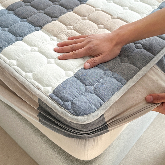 91家纺网 家纺一手货源 找家纺 犇牛仓储供应链 2026新款亲肤纯棉加厚床笠 经典蓝大格